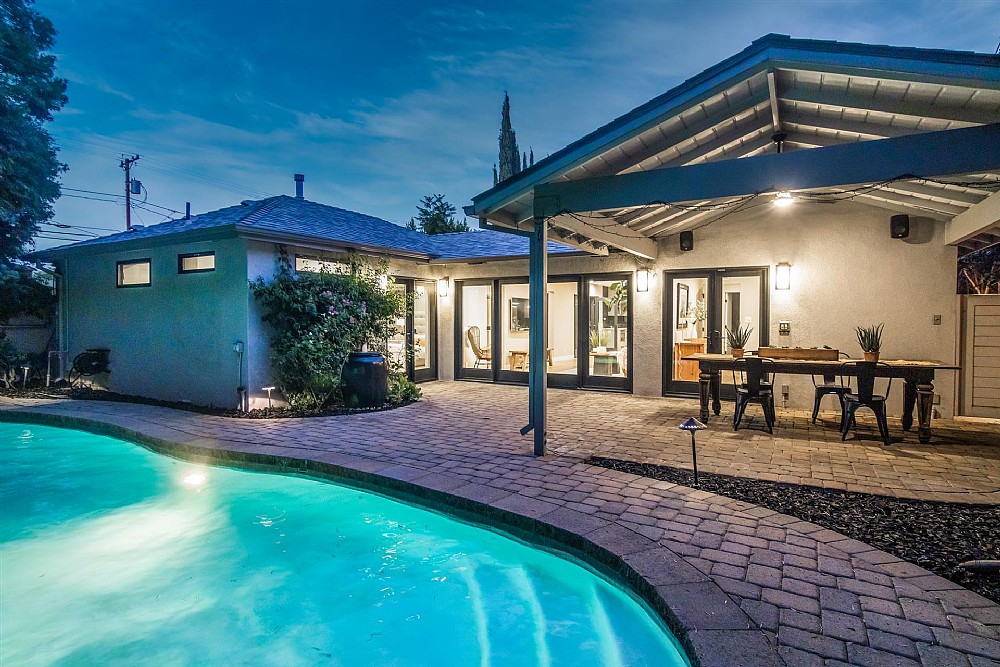 Elfyer - Burbank, CA House - For Sale
