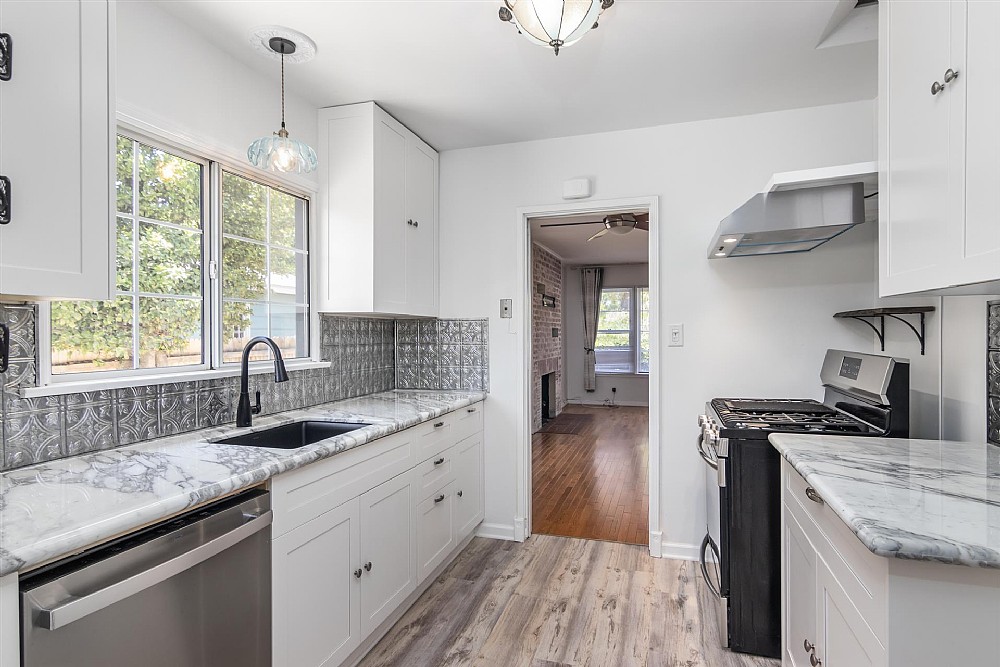 Elfyer - Van Nuys, CA House - For Sale