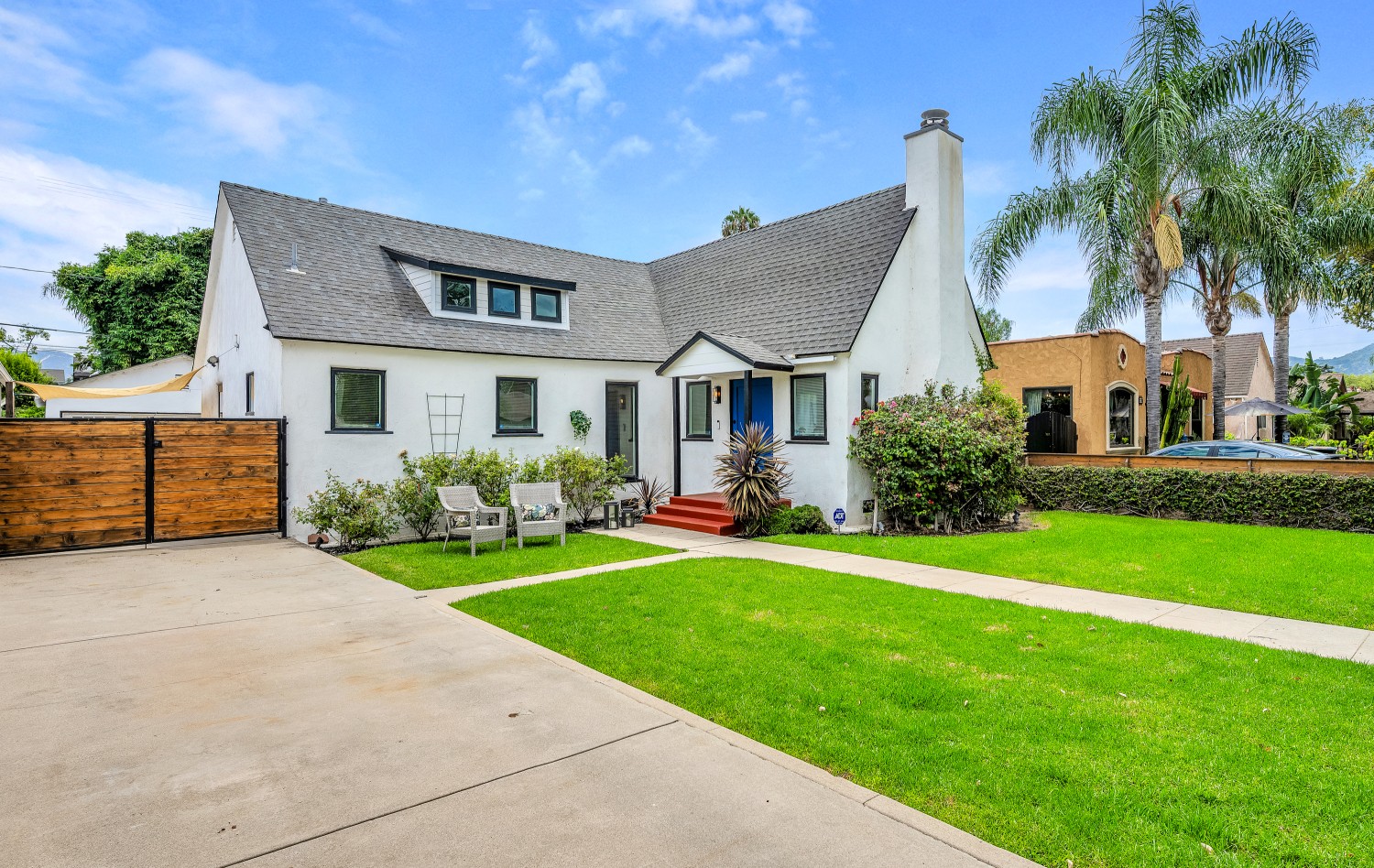 Elfyer - Burbank, CA House - For Sale