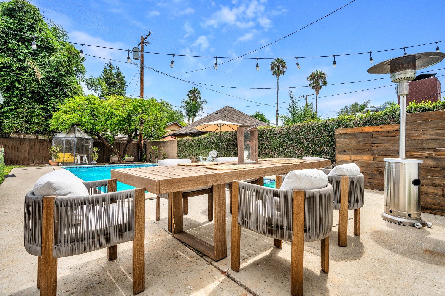 Elfyer - Burbank, CA House - For Sale
