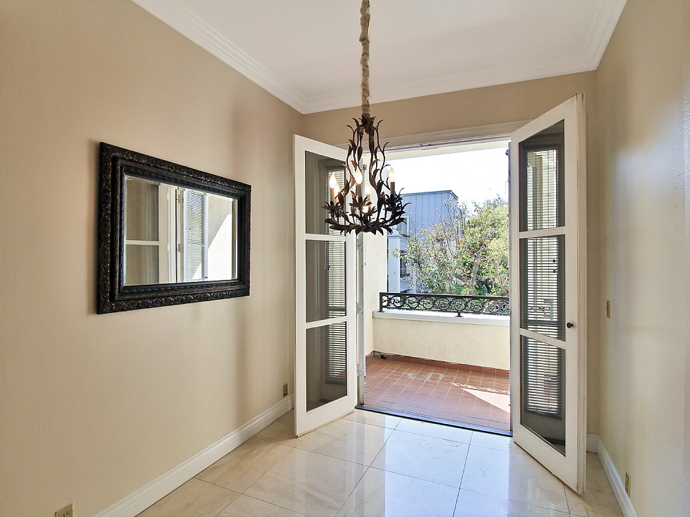 Elfyer - Los Angeles, CA House - For Sale