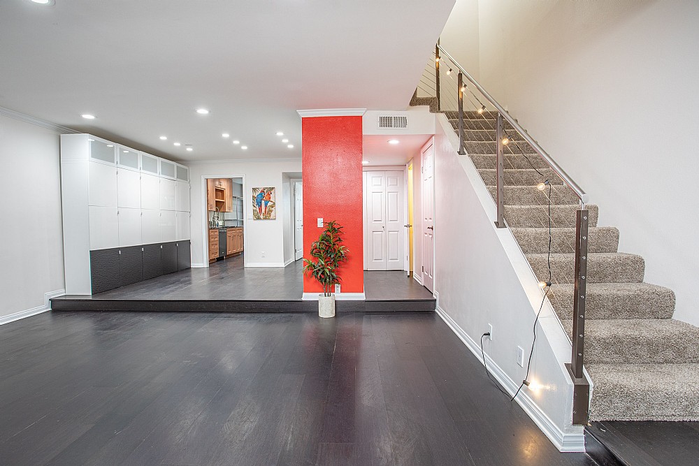 Elfyer - Studio City, CA House - For Sale