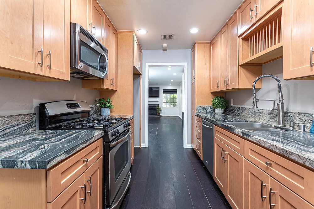 Elfyer - Studio City, CA House - For Sale