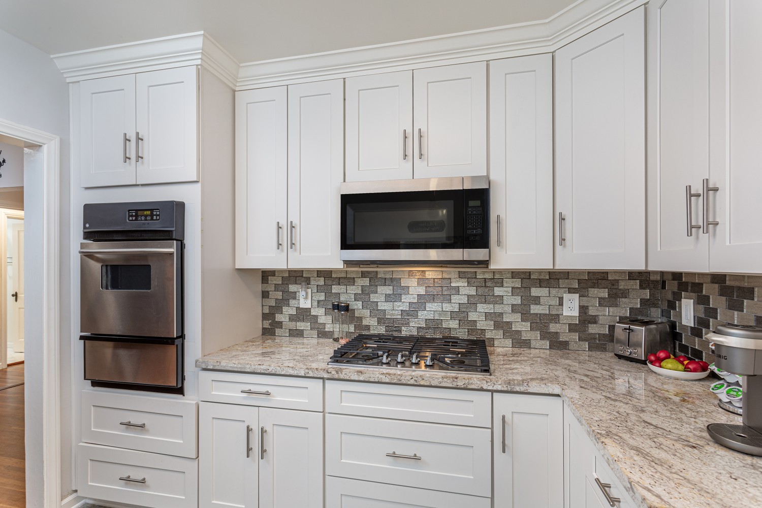 Elfyer - Burbank, CA House - For Sale