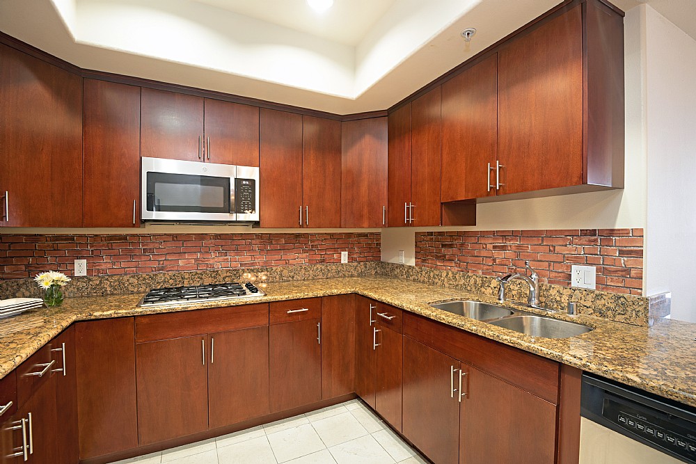 Elfyer - Los Angeles, CA House - For Sale