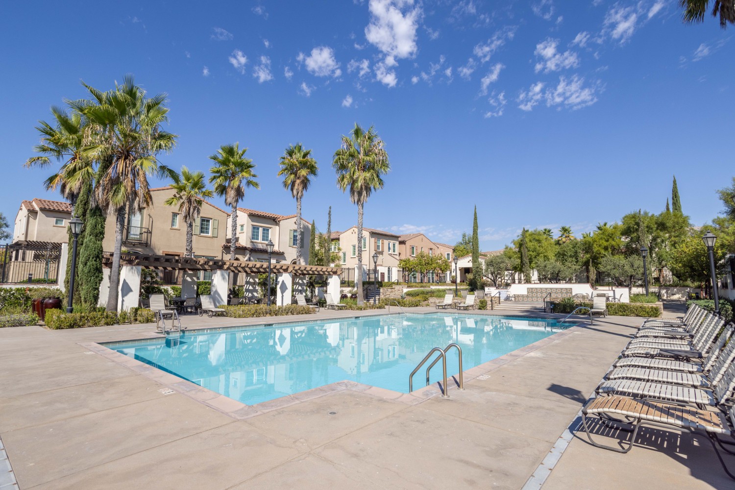 Elfyer - Porter Ranch,  House - For Sale