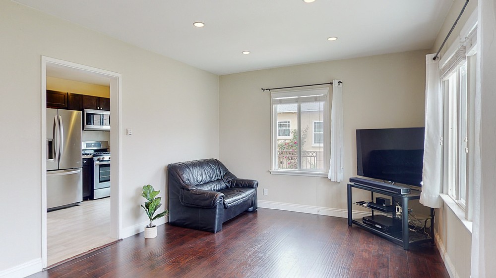 Elfyer - Los Angeles, CA House - For Sale