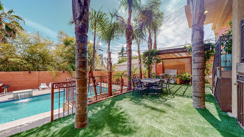 Elfyer - Los Angeles, CA House - For Sale