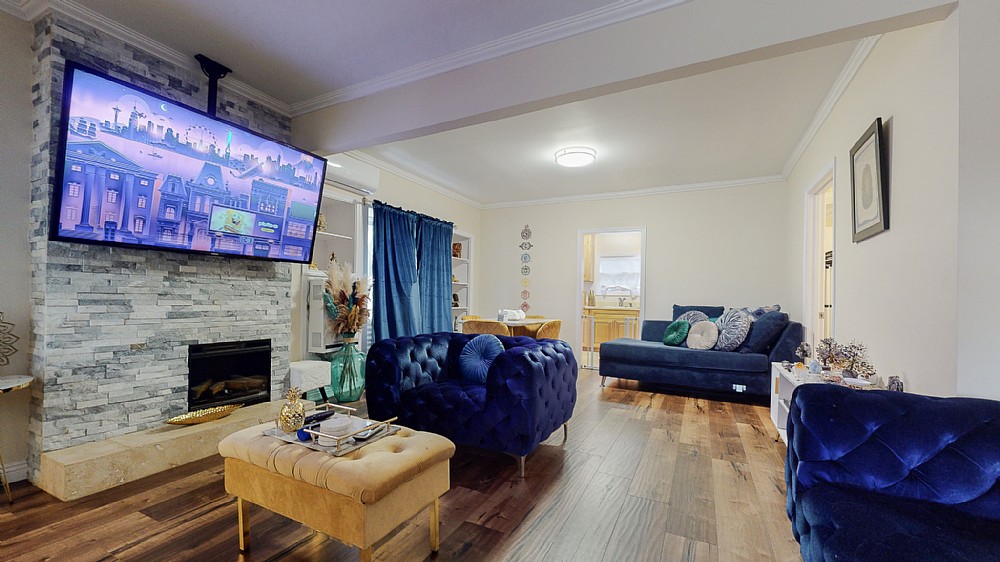 Elfyer - Los Angeles, CA House - For Sale