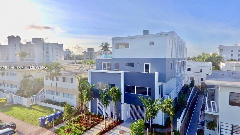 Elfyer - Miami Beach, FL House - For Sale