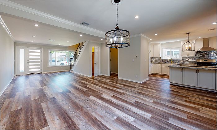 Elfyer - Burbank, CA House - For Sale