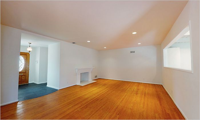 Elfyer - Burbank, CA House - For Sale