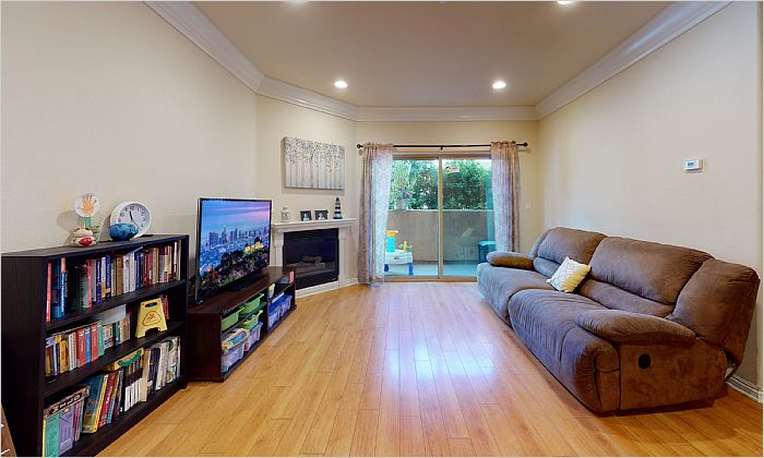 Elfyer - Burbank, CA House - For Sale