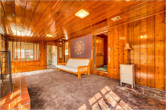 Elfyer - Burbank, CA House - For Sale