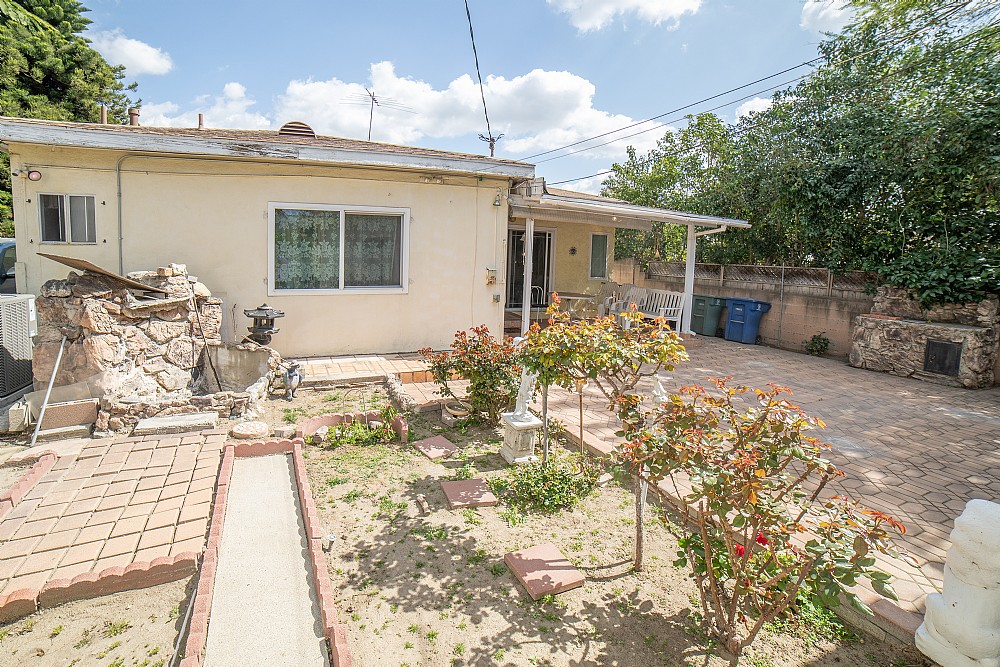 Elfyer - Burbank, CA House - For Sale