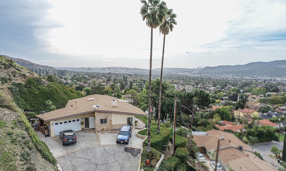 Elfyer - Burbank, CA House - For Sale