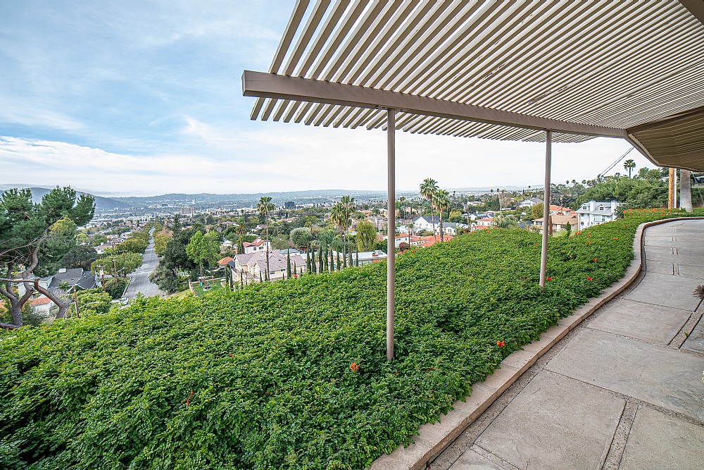 Elfyer - Burbank, CA House - For Sale