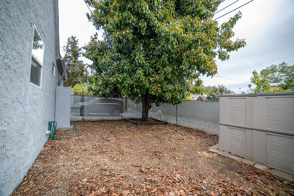 Elfyer - Burbank, CA House - For Sale