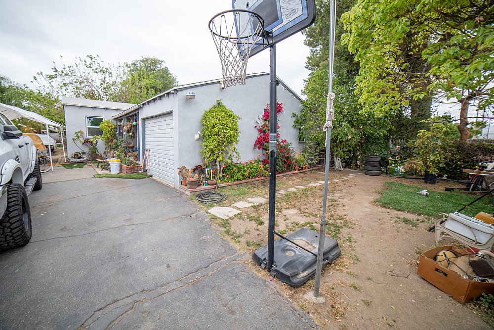 Elfyer - Burbank, CA House - For Sale