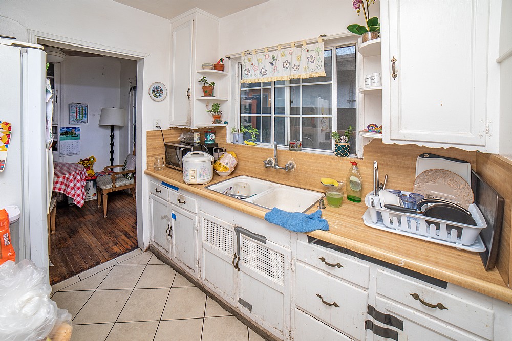 Elfyer - Burbank, CA House - For Sale