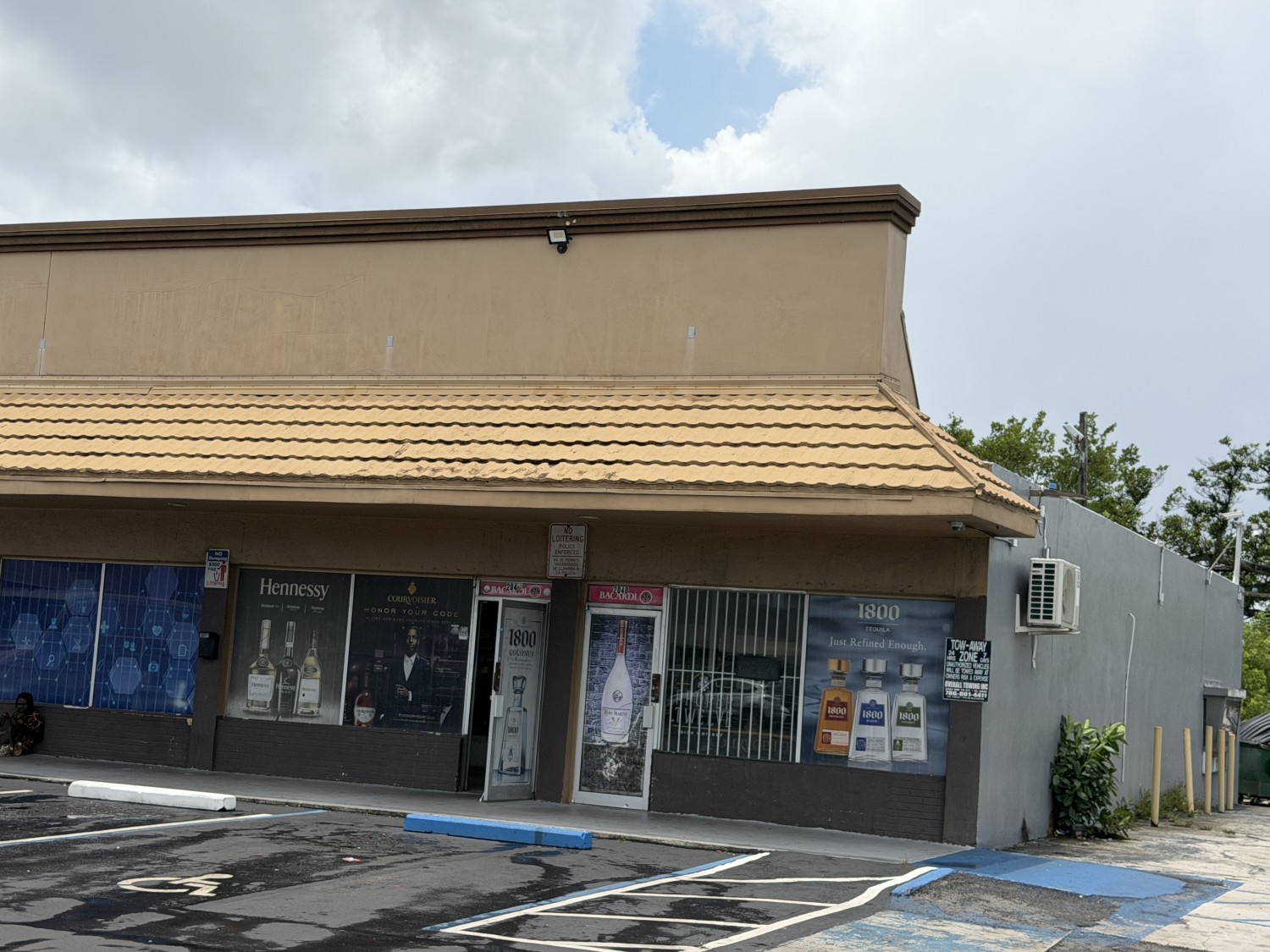 Elfyer - Opa Locka, FL House - For Sale