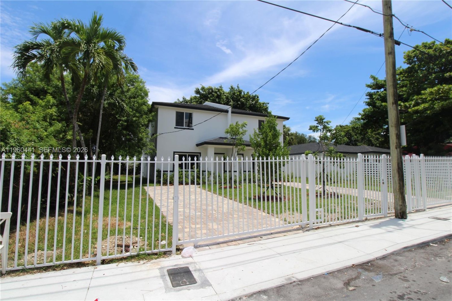 Elfyer - Miami, FL House - For Sale