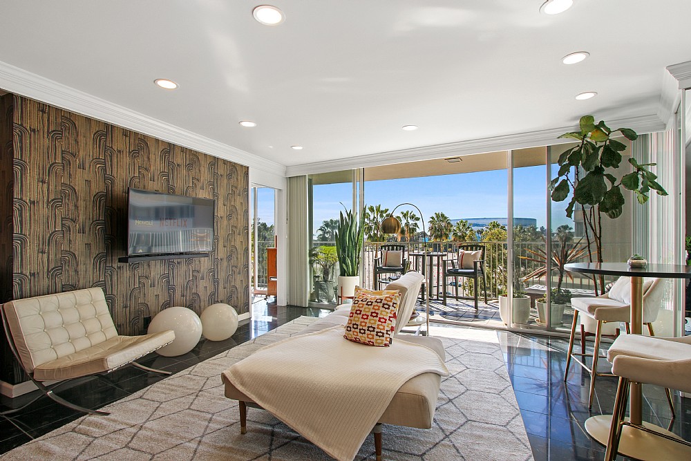 Elfyer - Long Beach, CA House - For Sale