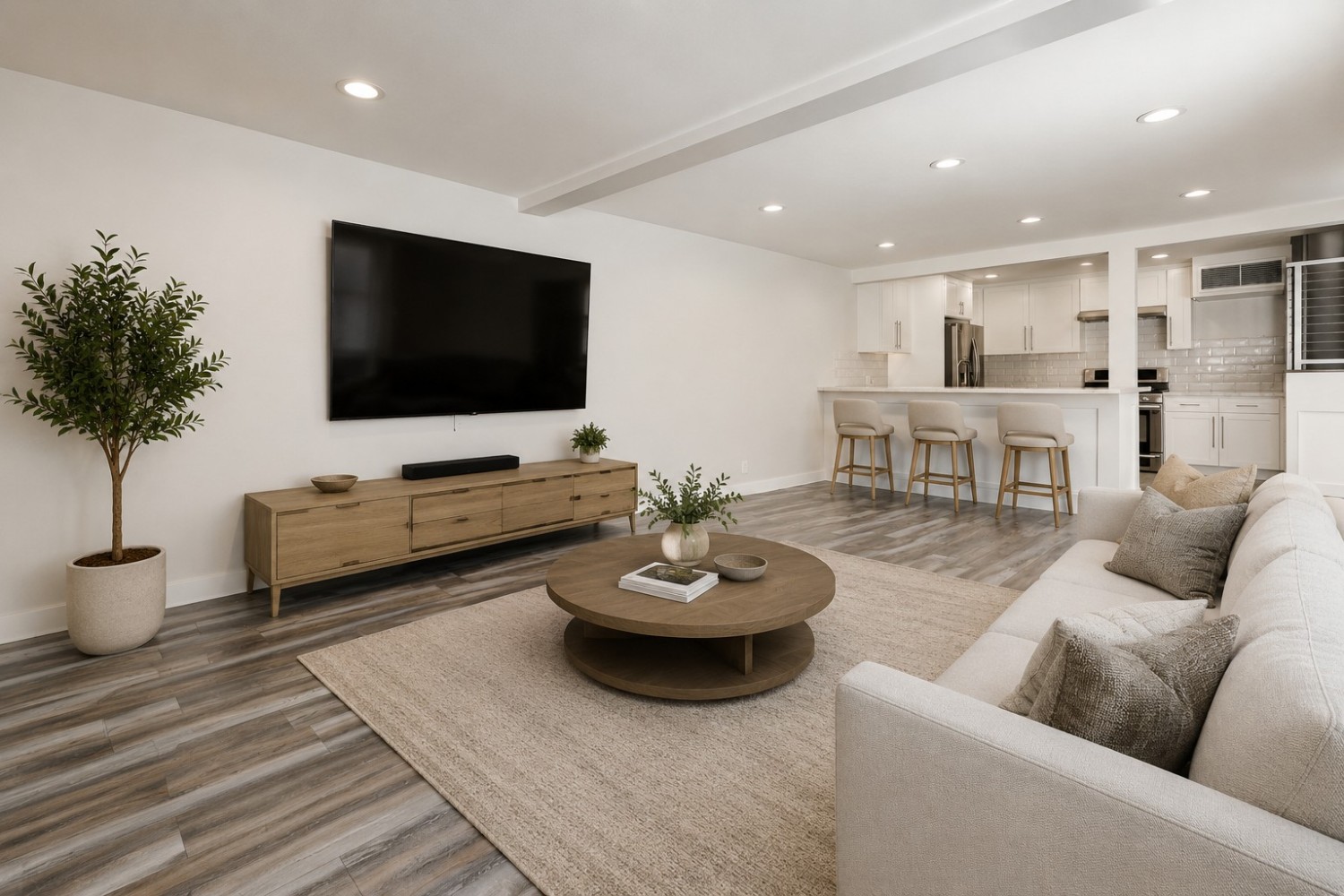 Elfyer - Panorama City, CA House - For Sale