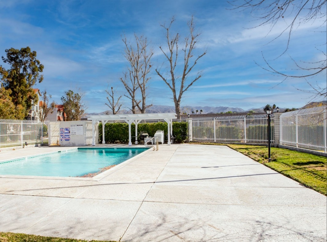 Elfyer - Canyon Country, CA House - For Sale