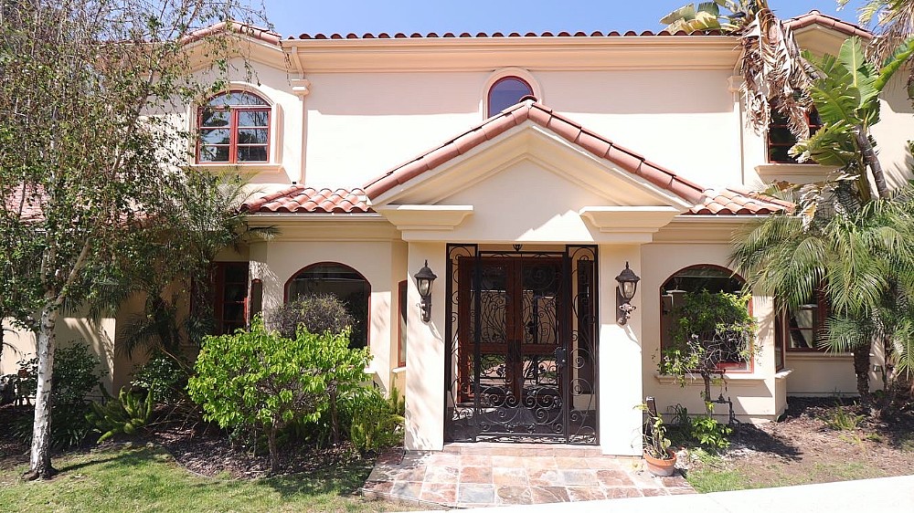 Elfyer - Tarzana, CA House - For Sale