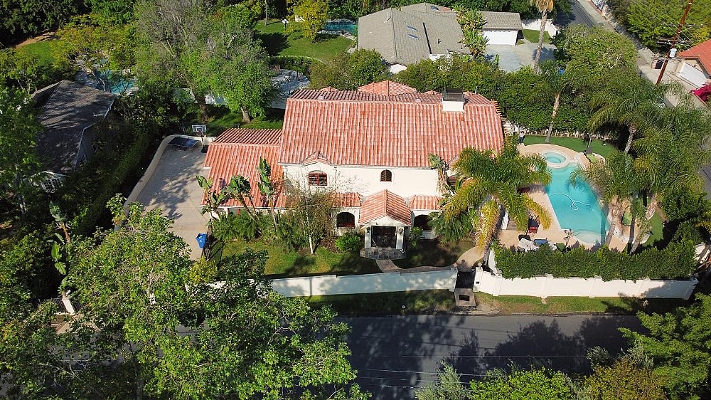 Elfyer - Tarzana, CA House - For Sale