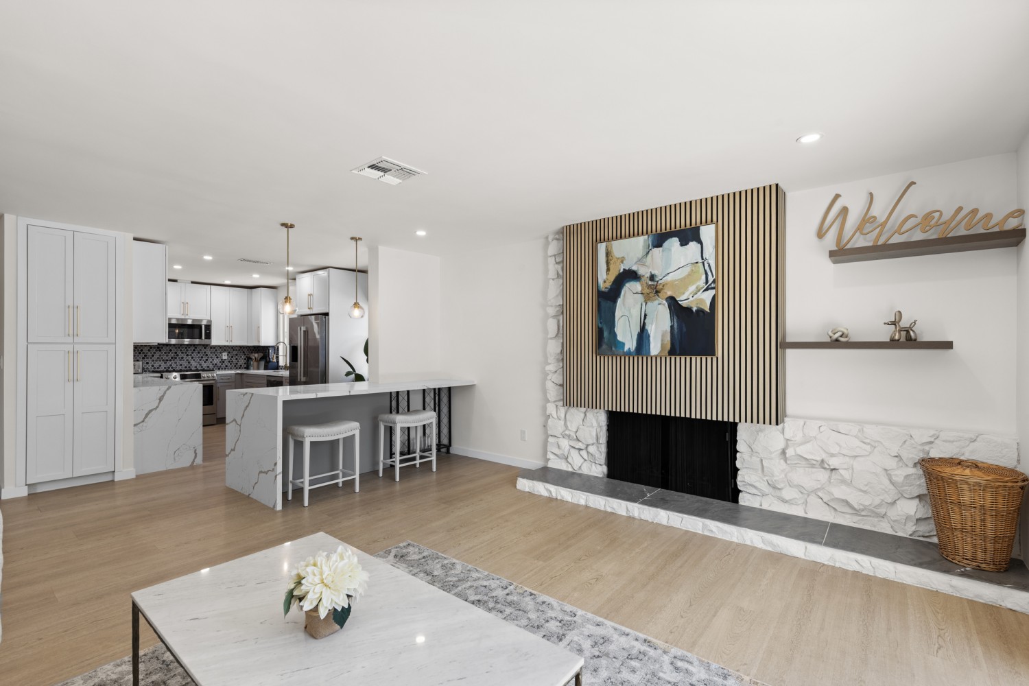 Elfyer - NORTHRIDGE, CA House - For Sale