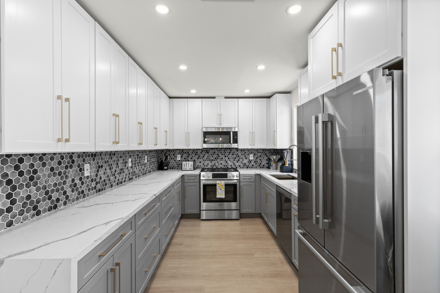 Elfyer - NORTHRIDGE, CA House - For Sale