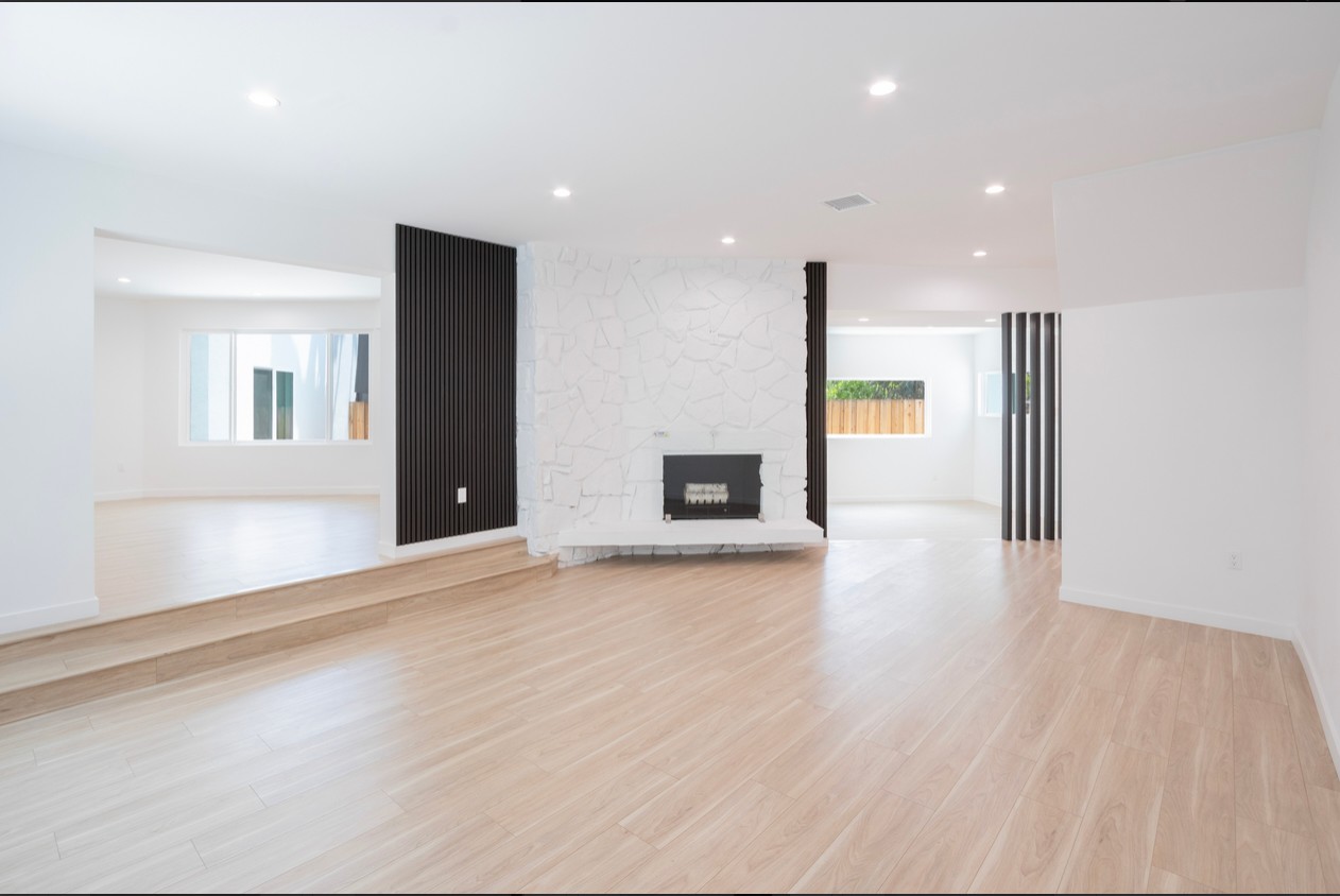 Elfyer - Los Angeles, CA House - For Sale