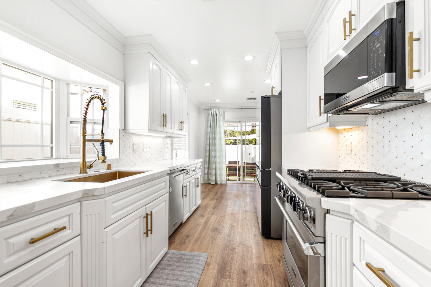 Elfyer - Sherman Oaks, CA House - For Sale