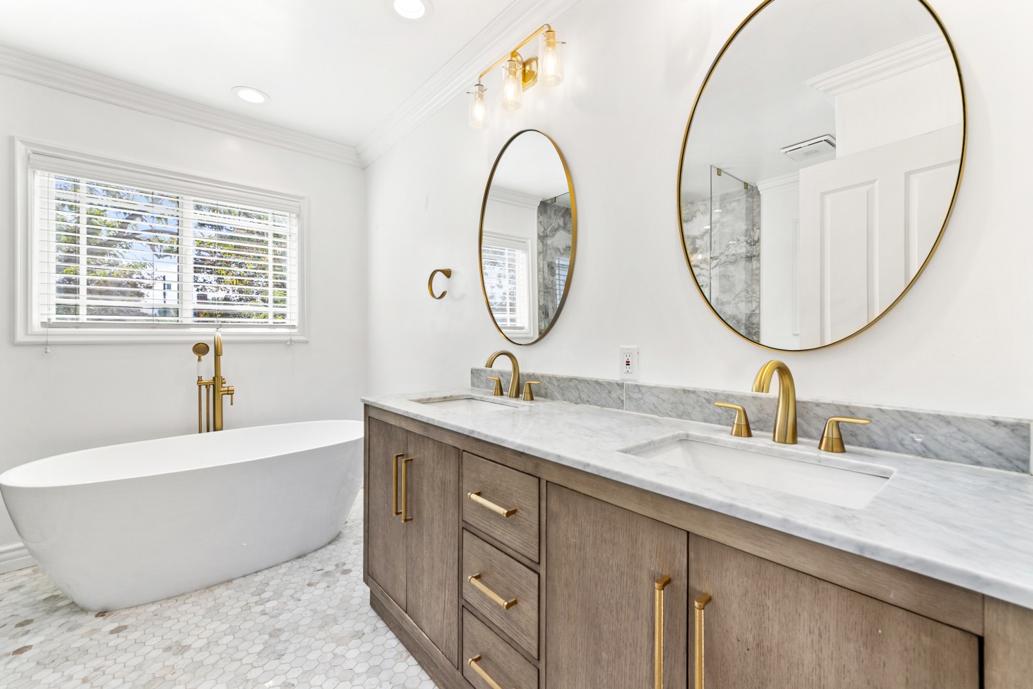 Elfyer - Sherman Oaks, CA House - For Sale