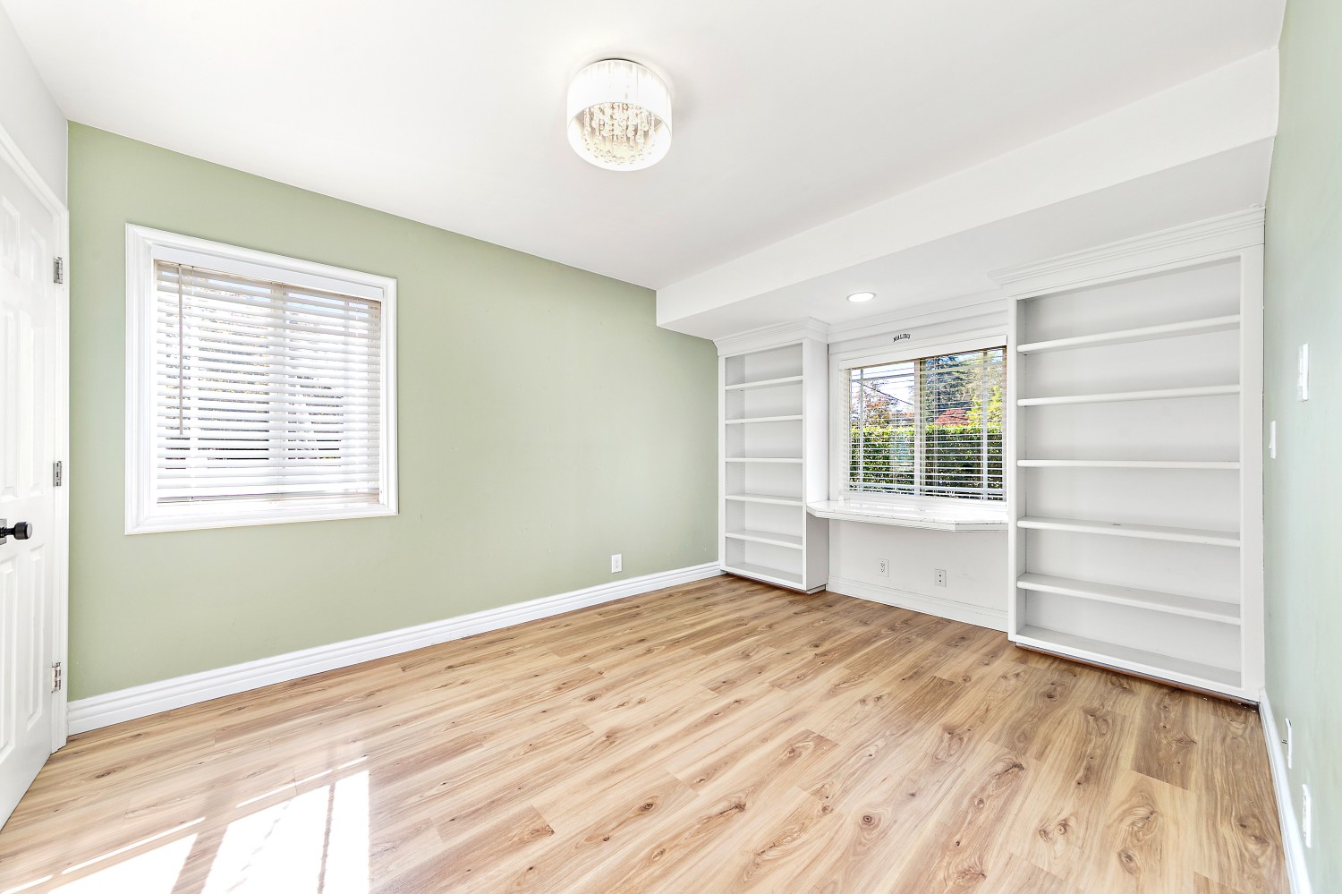 Elfyer - Sherman Oaks, CA House - For Sale