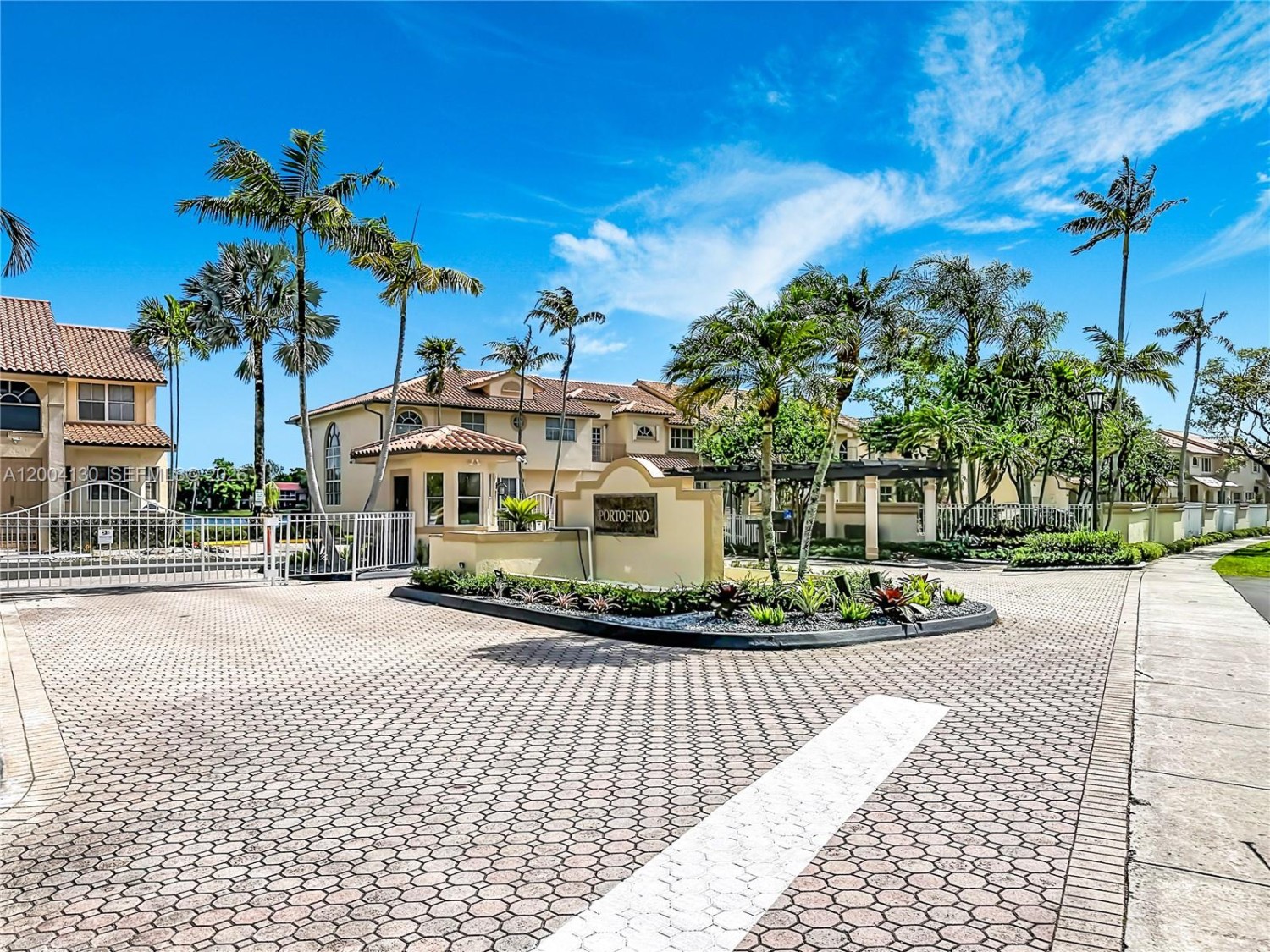 Elfyer - Miami, FL House - For Sale
