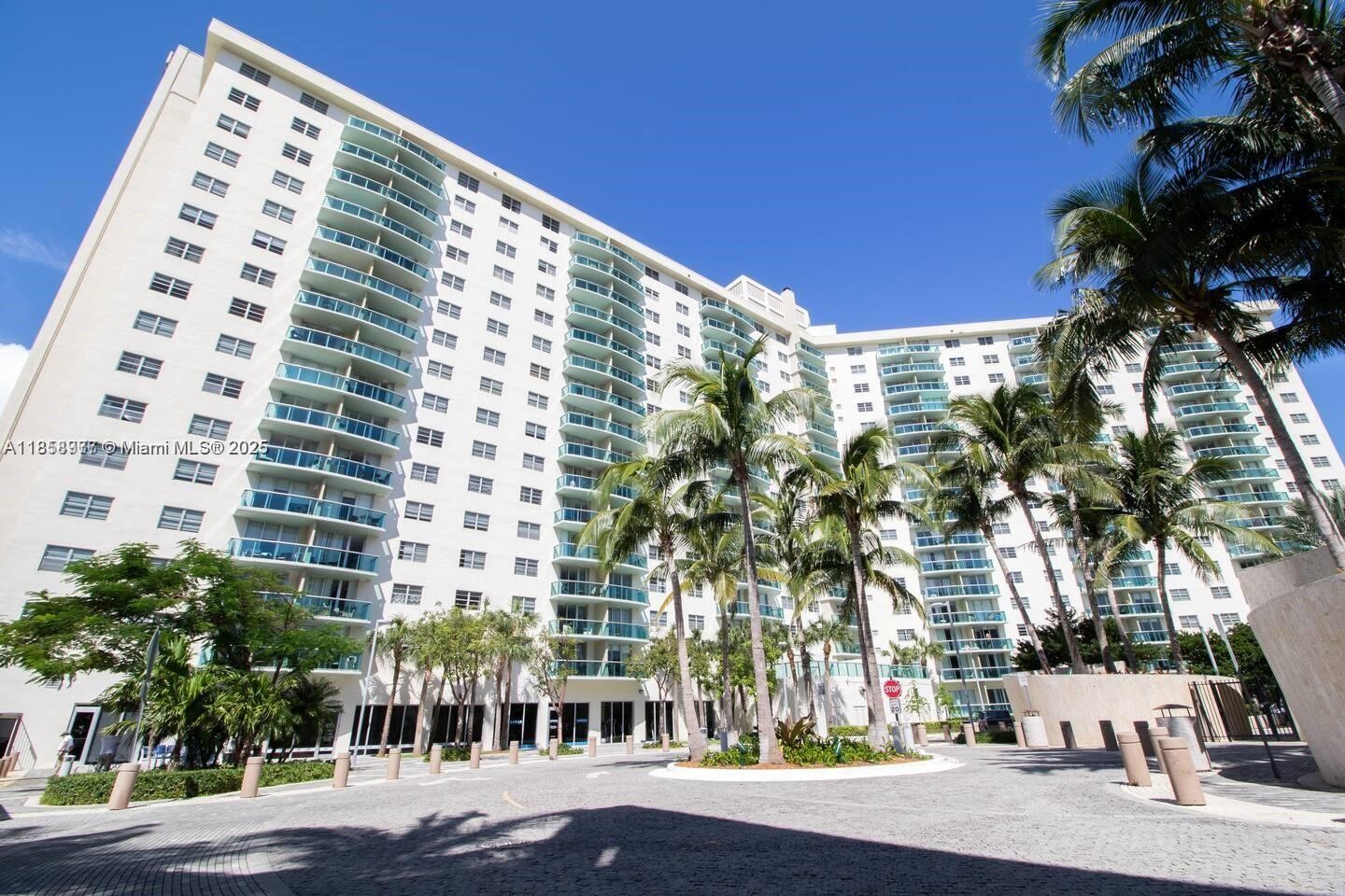 Elfyer - Sunny Isles Beach, FL House - For Sale