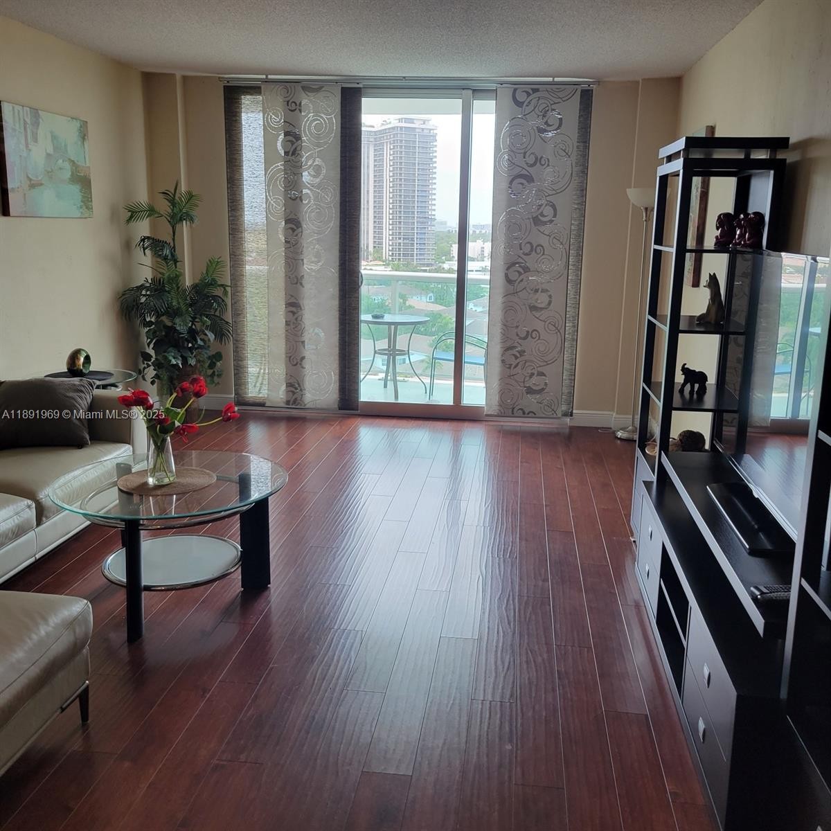 Elfyer - Sunny Isles Beach, FL House - For Sale