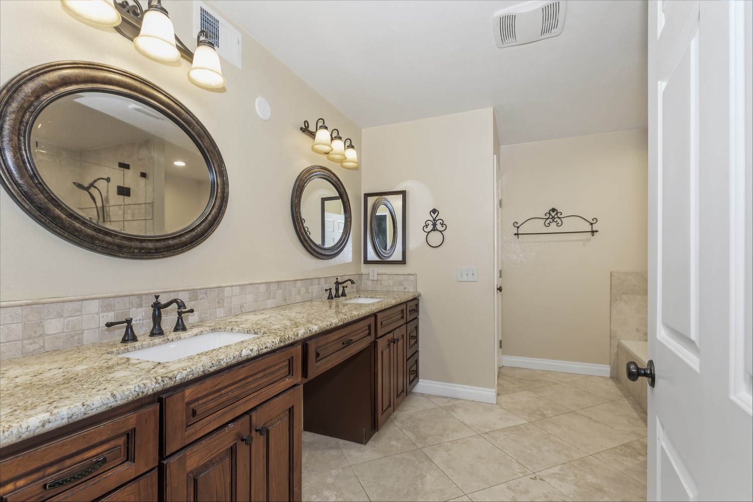 Elfyer - Upland, CA House - For Sale