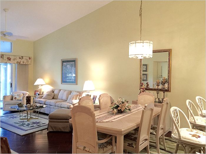 Naples, FL Condo For Rent 434 Country Hollow Ct MLS 215072105