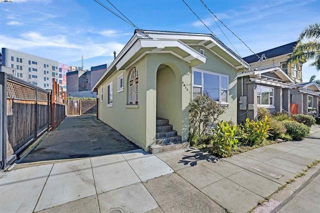 Elfyer - Emeryville, CA House - For Sale