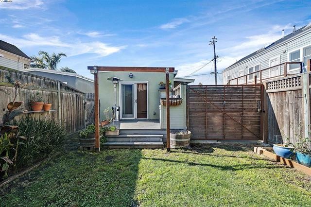 Elfyer - Emeryville, CA House - For Sale