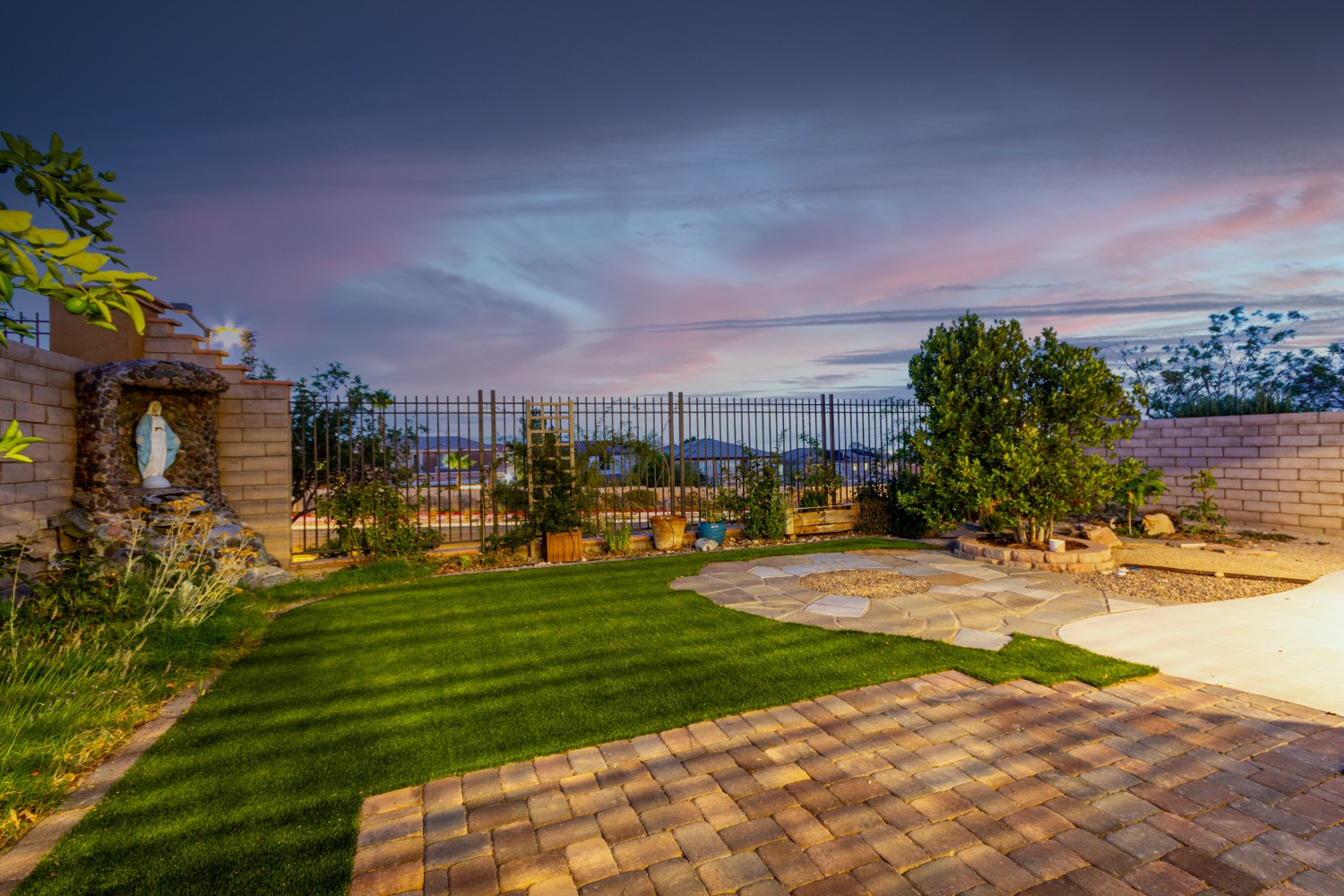 Elfyer - Las Vegas, NV House - For Sale