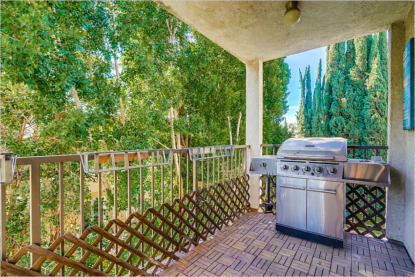 Elfyer - Sherman Oaks, CA House - For Sale