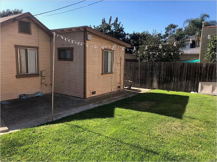 Elfyer - Long Beach, CA House - For Sale