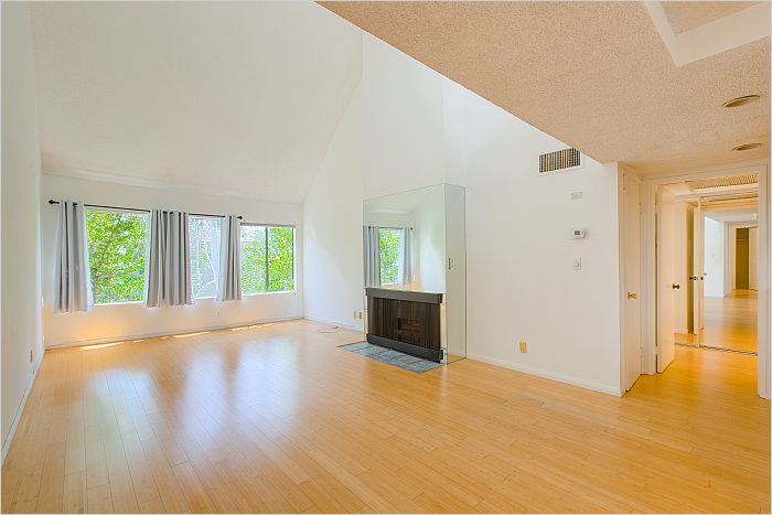 Elfyer - West Hollywood, CA House - For Sale