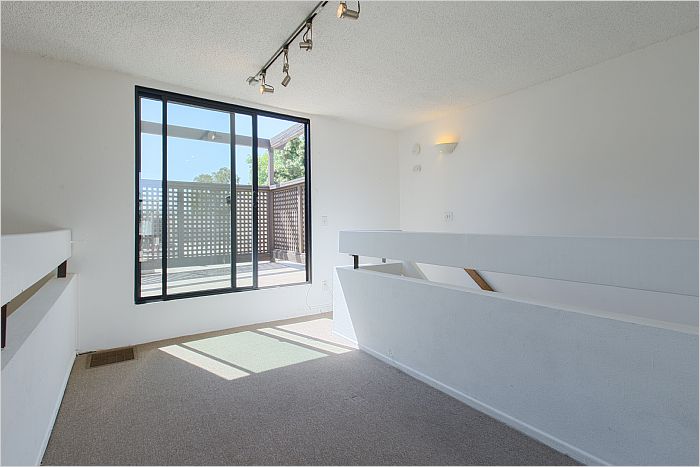 Elfyer - West Hollywood, CA House - For Sale