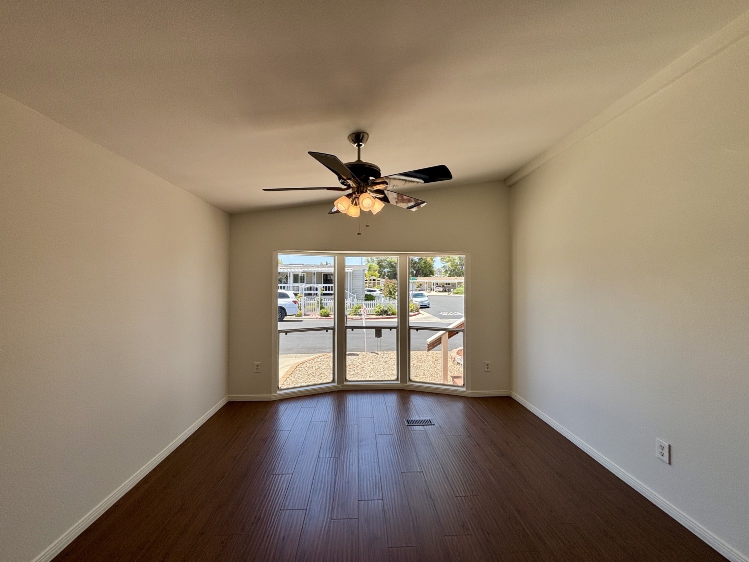 Elfyer - Murrieta, CA House - For Sale